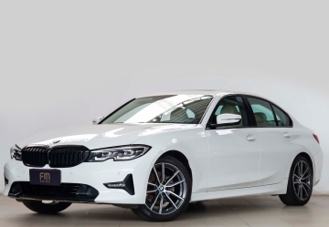 320i